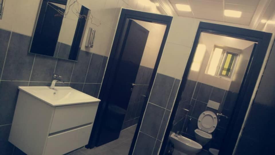 Hotel Univers 3 Aeroport Luxe 니아메 외부 사진