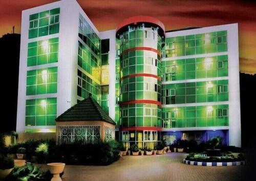 Hotel Univers 3 Aeroport Luxe 니아메 외부 사진