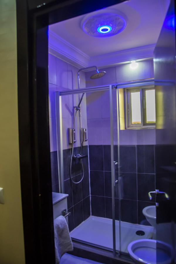 Hotel Univers 3 Aeroport Luxe 니아메 외부 사진
