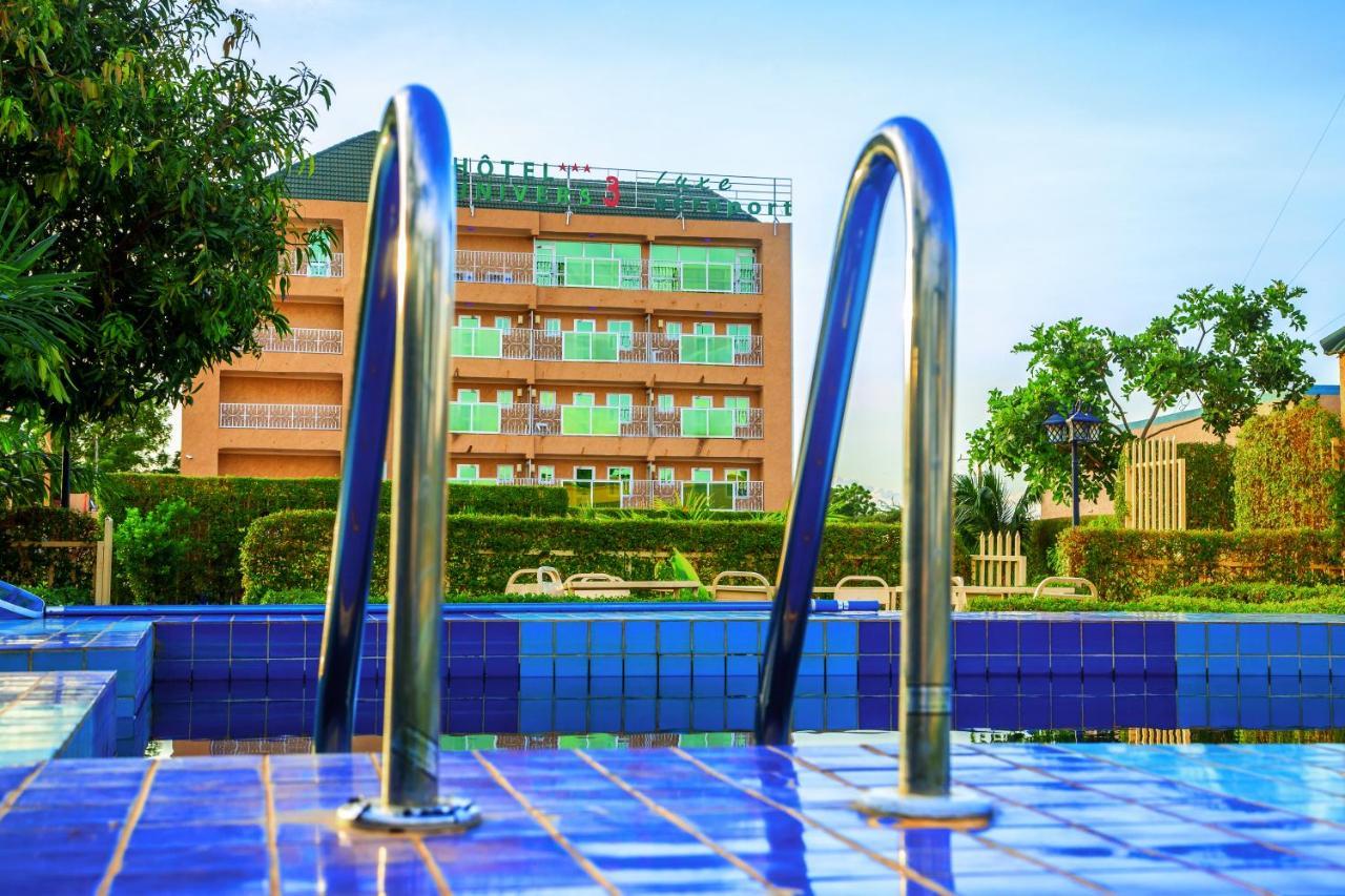 Hotel Univers 3 Aeroport Luxe 니아메 외부 사진